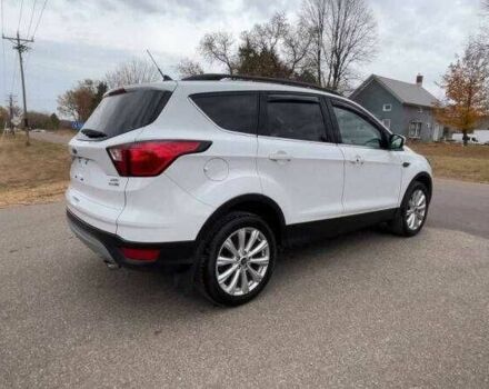 Белый Форд Эскейп, объемом двигателя 2 л и пробегом 84 тыс. км за 3700 $, фото 3 на Automoto.ua