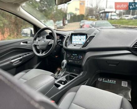 Білий Форд Ескейп, об'ємом двигуна 1.5 л та пробігом 173 тис. км за 14800 $, фото 24 на Automoto.ua