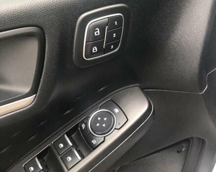 Белый Форд Эскейп, объемом двигателя 1.5 л и пробегом 70 тыс. км за 17000 $, фото 4 на Automoto.ua