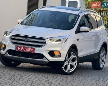 Білий Форд Ескейп, об'ємом двигуна 2 л та пробігом 180 тис. км за 14250 $, фото 3 на Automoto.ua