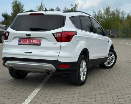 Білий Форд Ескейп, об'ємом двигуна 1.5 л та пробігом 101 тис. км за 12800 $, фото 17 на Automoto.ua