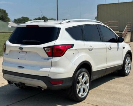 Белый Форд Эскейп, объемом двигателя 2 л и пробегом 41 тыс. км за 11200 $, фото 4 на Automoto.ua