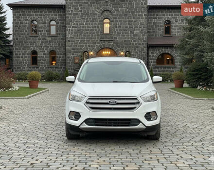 Білий Форд Ескейп, об'ємом двигуна 1.5 л та пробігом 336 тис. км за 8450 $, фото 5 на Automoto.ua