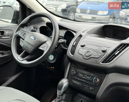 Белый Форд Эскейп, объемом двигателя 2.49 л и пробегом 131 тыс. км за 13300 $, фото 63 на Automoto.ua