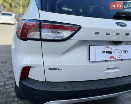 Белый Форд Эскейп, объемом двигателя 1.5 л и пробегом 117 тыс. км за 16700 $, фото 7 на Automoto.ua