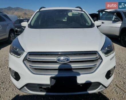 Белый Форд Эскейп, объемом двигателя 1.5 л и пробегом 111 тыс. км за 2300 $, фото 4 на Automoto.ua