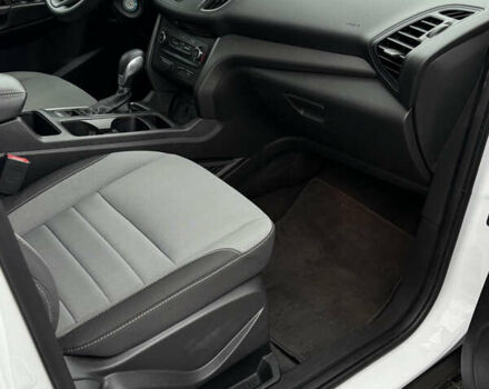 Белый Форд Эскейп, объемом двигателя 2.49 л и пробегом 131 тыс. км за 13300 $, фото 36 на Automoto.ua