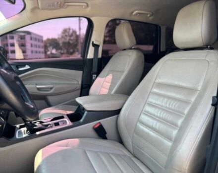 Белый Форд Эскейп, объемом двигателя 2 л и пробегом 41 тыс. км за 11200 $, фото 10 на Automoto.ua