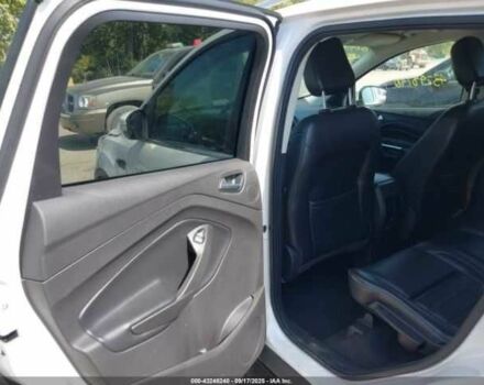 Білий Форд Ескейп, об'ємом двигуна 2 л та пробігом 149 тис. км за 3000 $, фото 7 на Automoto.ua