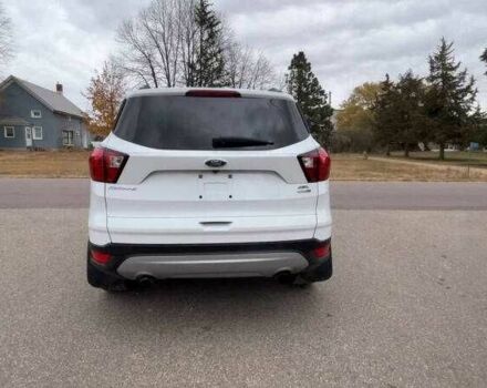 Белый Форд Эскейп, объемом двигателя 2 л и пробегом 84 тыс. км за 3700 $, фото 2 на Automoto.ua