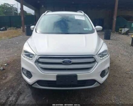 Білий Форд Ескейп, об'ємом двигуна 2 л та пробігом 115 тис. км за 2000 $, фото 11 на Automoto.ua