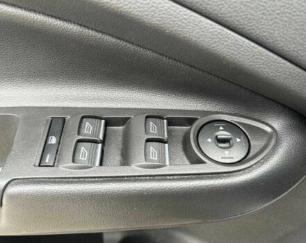 Белый Форд Эскейп, объемом двигателя 2 л и пробегом 84 тыс. км за 3700 $, фото 7 на Automoto.ua