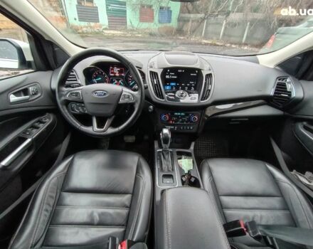 Белый Форд Эскейп, объемом двигателя 2 л и пробегом 109 тыс. км за 15290 $, фото 13 на Automoto.ua