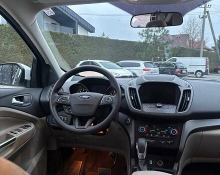 Білий Форд Ескейп, об'ємом двигуна 1.5 л та пробігом 241 тис. км за 10899 $, фото 12 на Automoto.ua