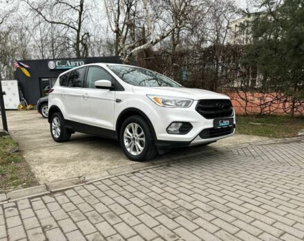 Білий Форд Ескейп, об'ємом двигуна 1.5 л та пробігом 173 тис. км за 14800 $, фото 1 на Automoto.ua