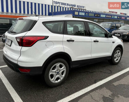 Белый Форд Эскейп, объемом двигателя 2.49 л и пробегом 131 тыс. км за 13300 $, фото 22 на Automoto.ua