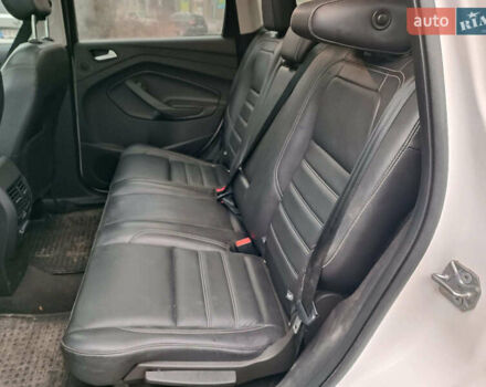 Белый Форд Эскейп, объемом двигателя 2 л и пробегом 109 тыс. км за 15290 $, фото 11 на Automoto.ua