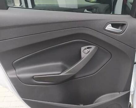 Белый Форд Эскейп, объемом двигателя 2 л и пробегом 75 тыс. км за 19500 $, фото 12 на Automoto.ua