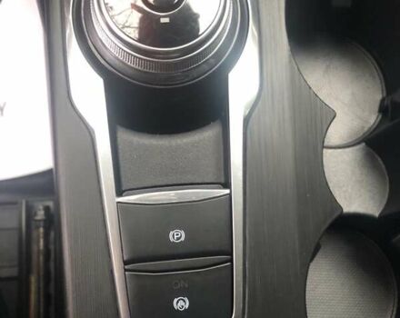 Белый Форд Эскейп, объемом двигателя 1.5 л и пробегом 70 тыс. км за 17000 $, фото 6 на Automoto.ua