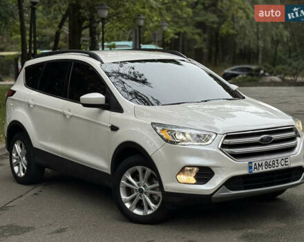Білий Форд Ескейп, об'ємом двигуна 1.5 л та пробігом 142 тис. км за 13500 $, фото 7 на Automoto.ua