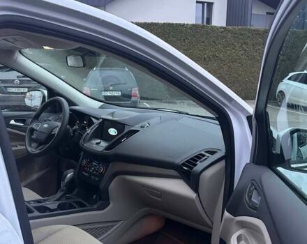 Білий Форд Ескейп, об'ємом двигуна 1.5 л та пробігом 241 тис. км за 10899 $, фото 7 на Automoto.ua