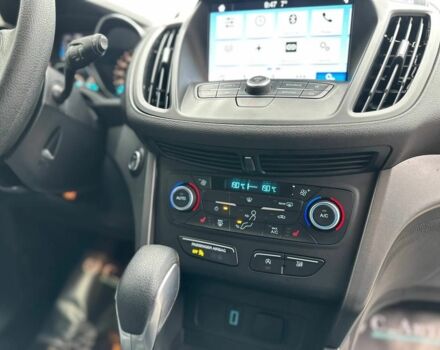 Білий Форд Ескейп, об'ємом двигуна 1.5 л та пробігом 173 тис. км за 14800 $, фото 12 на Automoto.ua