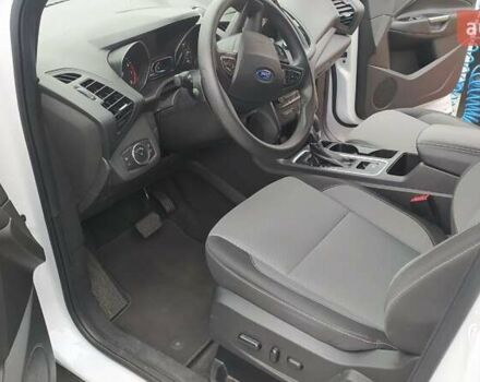 Белый Форд Эскейп, объемом двигателя 2 л и пробегом 75 тыс. км за 19500 $, фото 7 на Automoto.ua