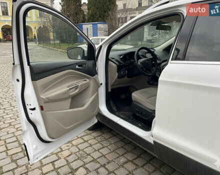 Білий Форд Ескейп, об'ємом двигуна 1.5 л та пробігом 336 тис. км за 8450 $, фото 8 на Automoto.ua
