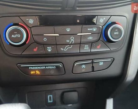 Белый Форд Эскейп, объемом двигателя 1.5 л и пробегом 70 тыс. км за 14500 $, фото 1 на Automoto.ua