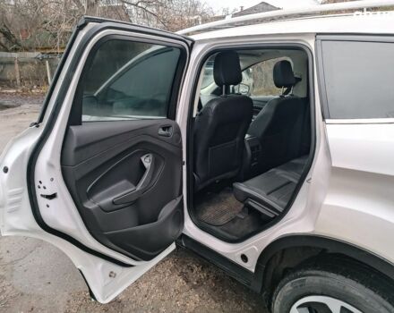 Белый Форд Эскейп, объемом двигателя 2 л и пробегом 109 тыс. км за 15290 $, фото 12 на Automoto.ua