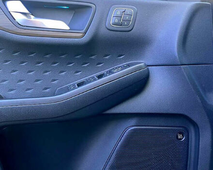 Білий Форд Ескейп, об'ємом двигуна 2 л та пробігом 114 тис. км за 18000 $, фото 7 на Automoto.ua