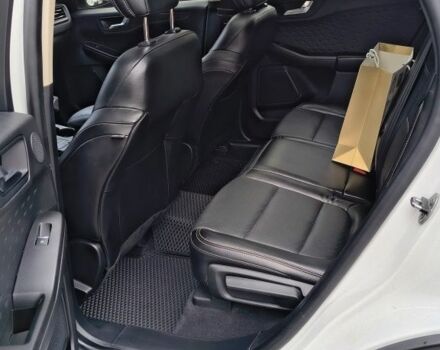 Белый Форд Эскейп, объемом двигателя 2 л и пробегом 83 тыс. км за 18999 $, фото 18 на Automoto.ua