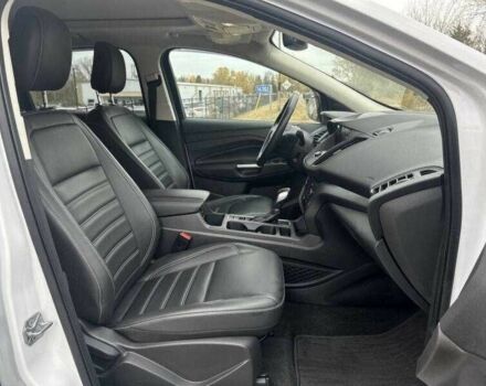 Белый Форд Эскейп, объемом двигателя 2 л и пробегом 84 тыс. км за 3700 $, фото 16 на Automoto.ua