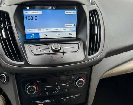 Білий Форд Ескейп, об'ємом двигуна 1.5 л та пробігом 101 тис. км за 12800 $, фото 42 на Automoto.ua