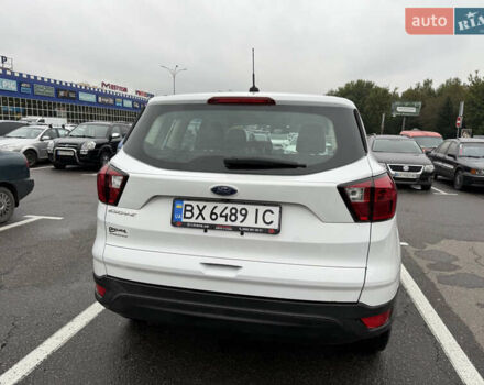 Белый Форд Эскейп, объемом двигателя 2.49 л и пробегом 131 тыс. км за 13300 $, фото 28 на Automoto.ua