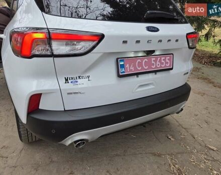 Белый Форд Эскейп, объемом двигателя 1.5 л и пробегом 70 тыс. км за 17000 $, фото 39 на Automoto.ua