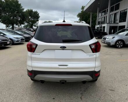 Белый Форд Эскейп, объемом двигателя 2 л и пробегом 32 тыс. км за 10200 $, фото 4 на Automoto.ua