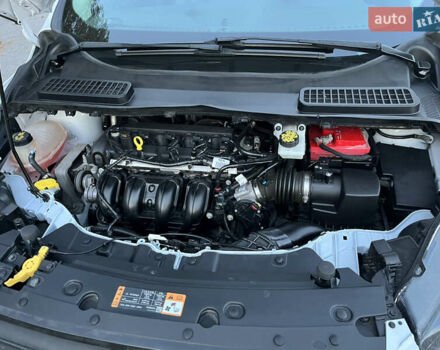 Белый Форд Эскейп, объемом двигателя 2.5 л и пробегом 97 тыс. км за 13550 $, фото 18 на Automoto.ua