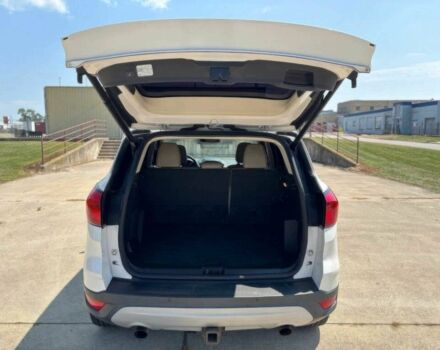 Белый Форд Эскейп, объемом двигателя 2 л и пробегом 41 тыс. км за 11200 $, фото 14 на Automoto.ua