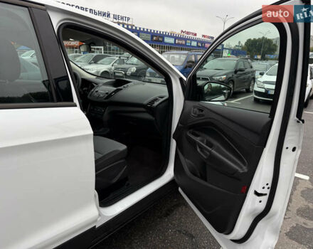 Белый Форд Эскейп, объемом двигателя 2.49 л и пробегом 131 тыс. км за 13300 $, фото 53 на Automoto.ua