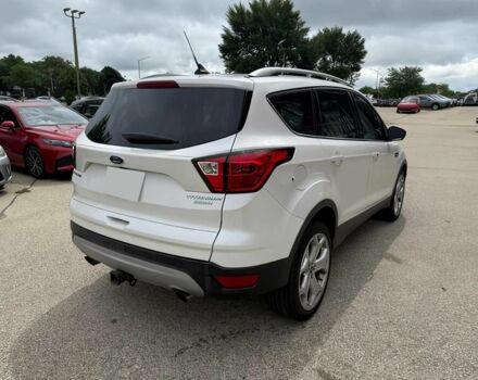 Белый Форд Эскейп, объемом двигателя 2 л и пробегом 32 тыс. км за 10200 $, фото 3 на Automoto.ua