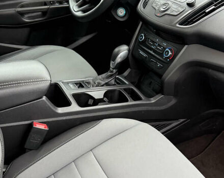 Белый Форд Эскейп, объемом двигателя 2.49 л и пробегом 131 тыс. км за 13300 $, фото 33 на Automoto.ua