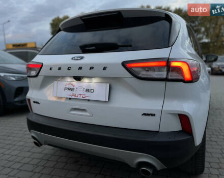 Форд Эскейп 2019 в Львове на Automoto.ua Белый Форд Эскейп, объемом двигателя 1.5 л и пробегом 129 тыс. км за 16500 $, фото 13 на Automoto.ua