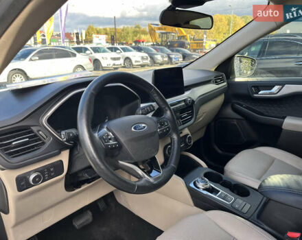 Белый Форд Эскейп, объемом двигателя 1.5 л и пробегом 117 тыс. км за 16700 $, фото 10 на Automoto.ua