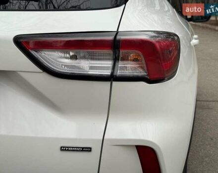 Білий Форд Ескейп, об'ємом двигуна 2.5 л та пробігом 65 тис. км за 18990 $, фото 10 на Automoto.ua