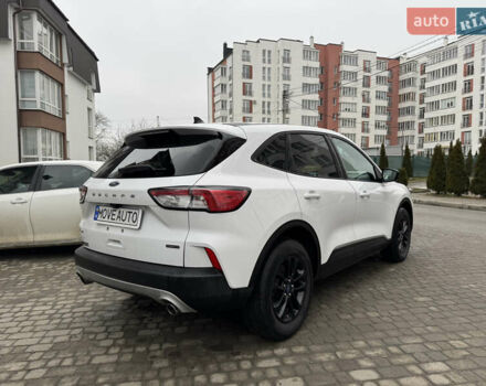 Белый Форд Эскейп, объемом двигателя 2.5 л и пробегом 73 тыс. км за 20800 $, фото 4 на Automoto.ua