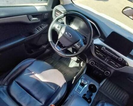 Белый Форд Эскейп, объемом двигателя 1.5 л и пробегом 150 тыс. км за 17900 $, фото 15 на Automoto.ua