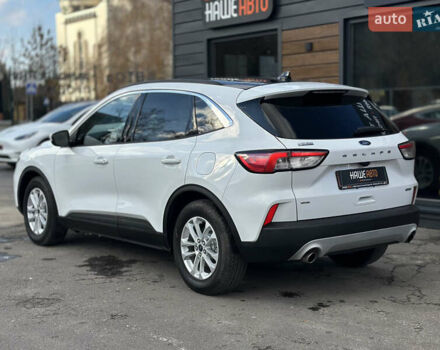 Белый Форд Эскейп, объемом двигателя 1.5 л и пробегом 110 тыс. км за 15999 $, фото 10 на Automoto.ua