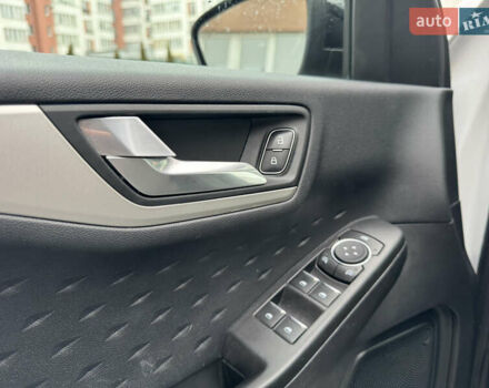 Белый Форд Эскейп, объемом двигателя 2.5 л и пробегом 73 тыс. км за 20800 $, фото 10 на Automoto.ua