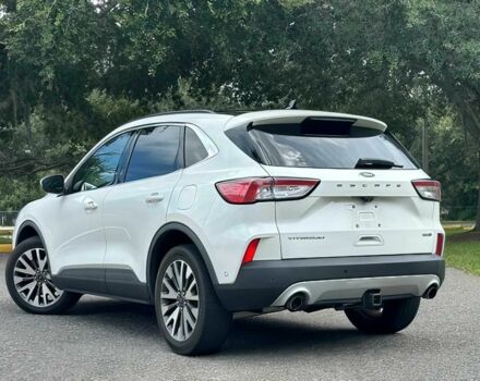 Белый Форд Эскейп, объемом двигателя 2 л и пробегом 30 тыс. км за 10000 $, фото 3 на Automoto.ua